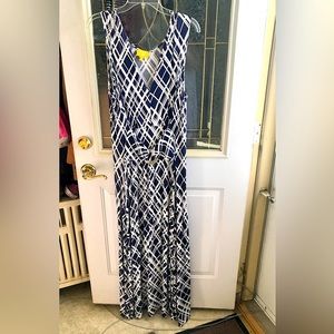Navy & White Maxi Super Comfy Sz L